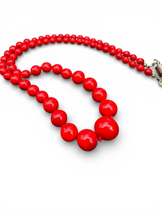 Jewelry - Vintage Graduated Red Glass Bead Necklace – Mid Century